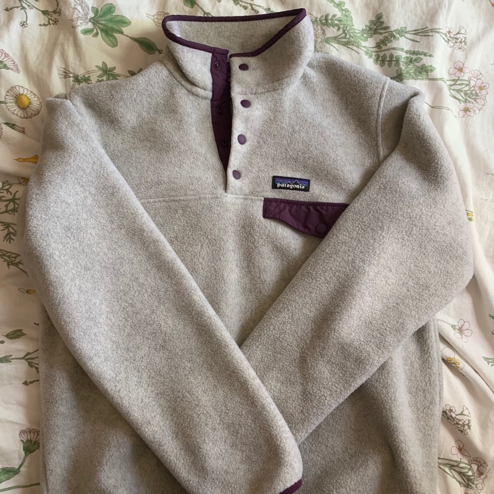 Patagonia women’s pull over